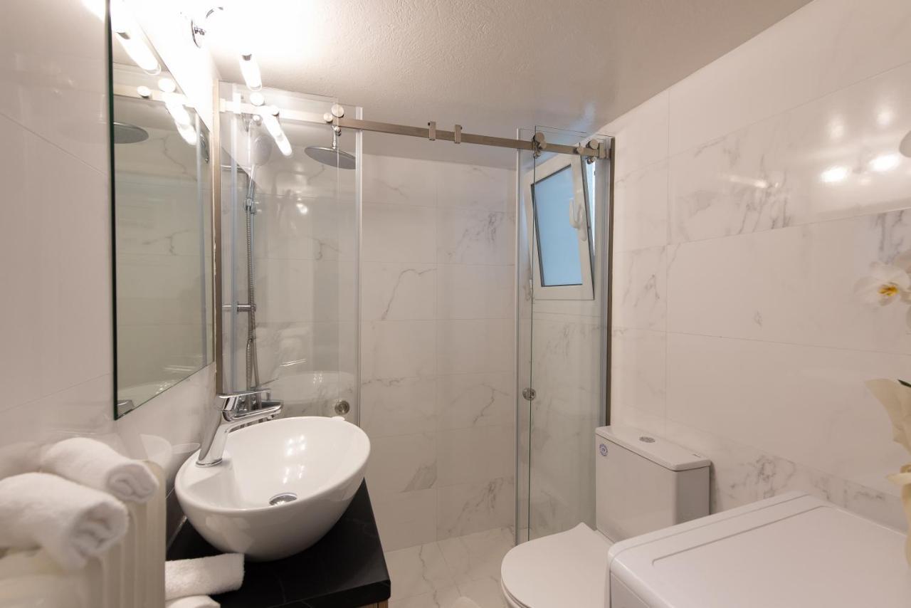 Medluxe Business Apartment Atene Esterno foto